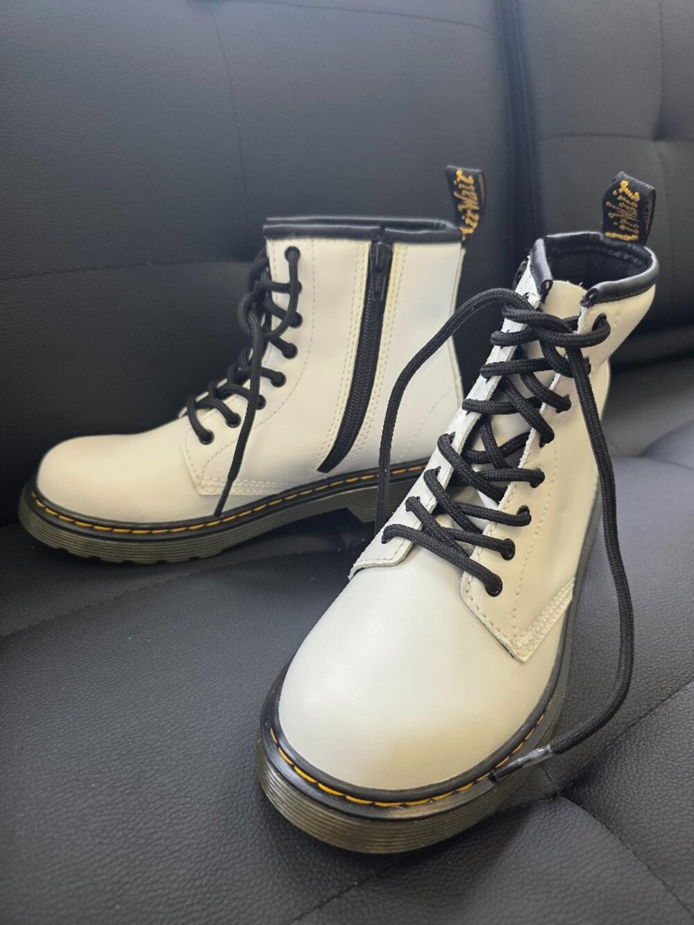DR MARTENS Youth Size 3 White Boots 1460J  Side Zip with Bouncing Soles Airwair
